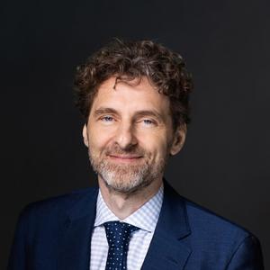 A photo of Stephan Züchner, MD, PhD.